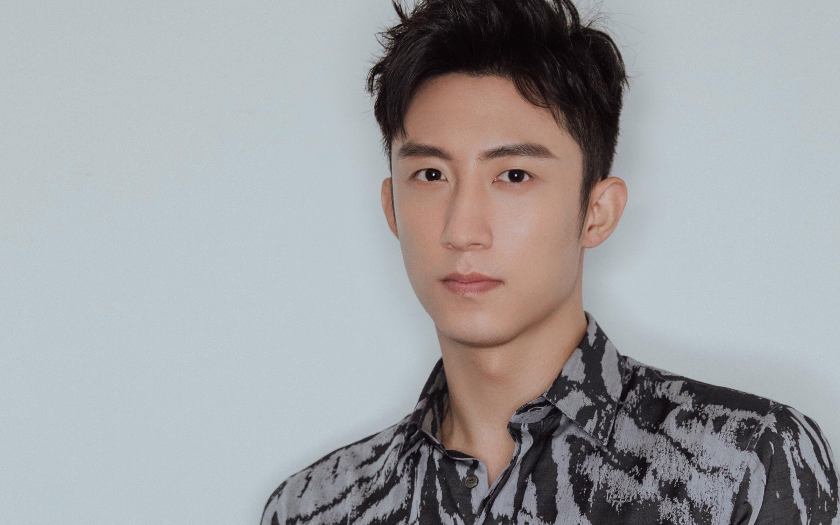 -校园足球组织足球节庆日打造校园体育文化场景,开展校园足球活动